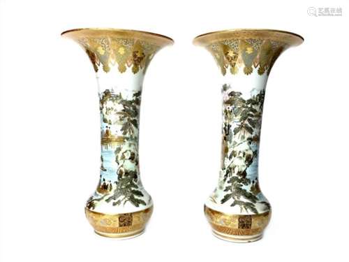 A PAIR OF JAPANESE SATSUMA VASES