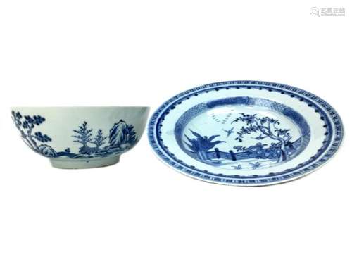 A CHINESE BLUE AND WHITE CIRCULAR BOWL