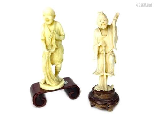 A LOT OF TWO IVORY CARVINGS