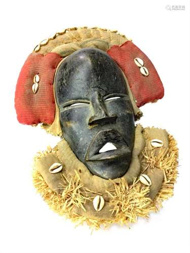 AN AFRICAN CONGO WOOD WALL MASK