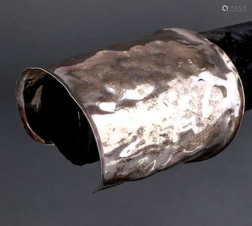 Brutalist Silver Hammer-Finished Cuff Bangle