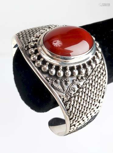 John Hardy Style Wide Silver & Carnelian Bangle