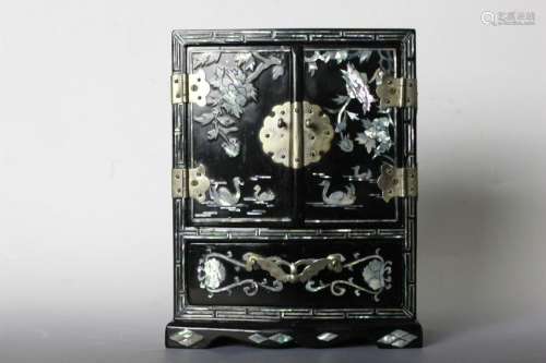 Chinese Wood Jewelry Case