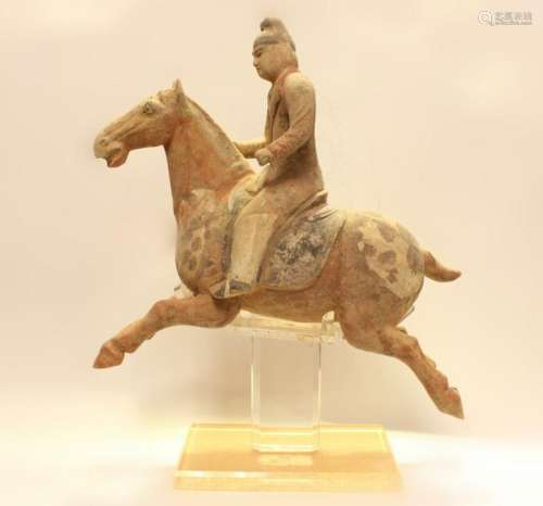 Tang Dynasty Chinese Pottery Figurine Ride onHorse