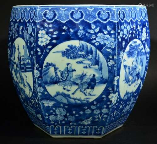 17-18th Century blue and white jar