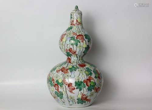 Chinese Famille Rose Gourd Shape Porcelain Vase