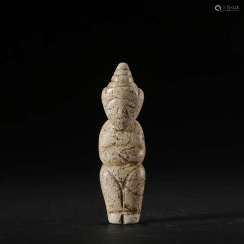 ANCIENT CHINESE HONGSHAN JADE STATUE