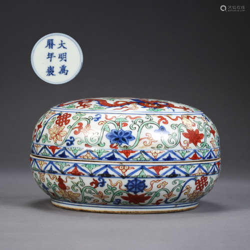 ANCIENT CHINESE BLUE AND WHITE PORCELAIN BOX
