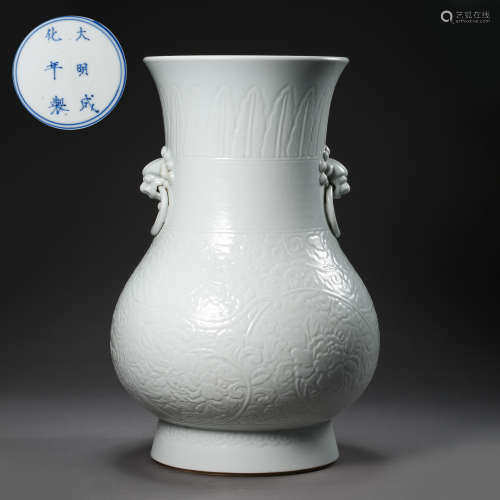 ANCIENT CHINESE PORCELAIN VASE