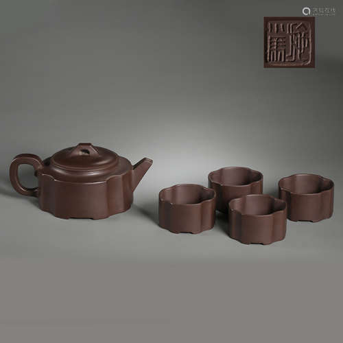 ANCIENT CHINESE ZISHA PURPLE CLAY TEAPOT