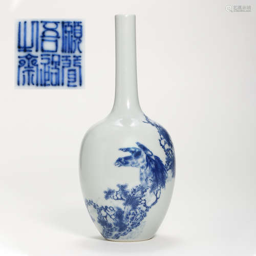 ANCIENT CHINESE BLUE AND WHITE PORCELAIN VASE