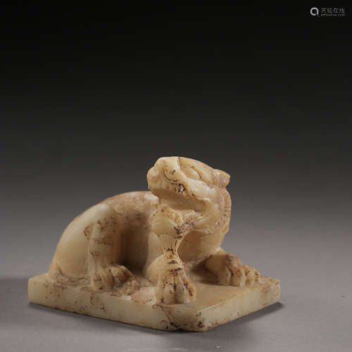 ANCIENT CHINESE CARVED STONE LION