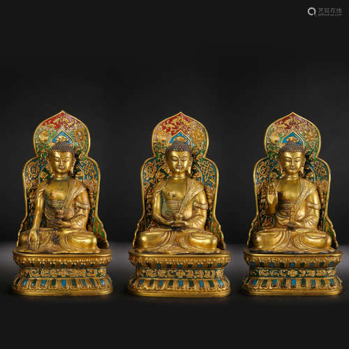 ANCIENT CHINESE GILT BRONZE BUDDHA STATUE