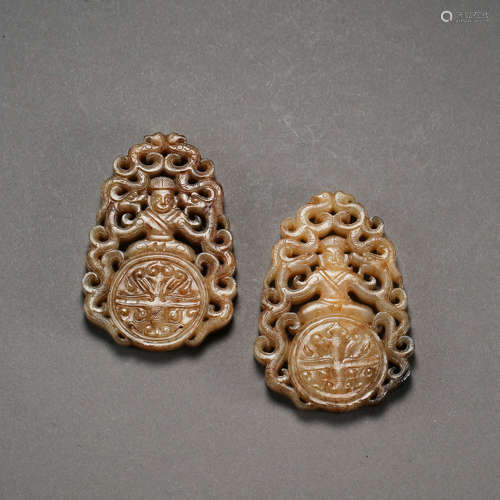 A PAIR OF ANCIENT CHINESE HETIAN JADE