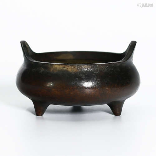 A Bronze Tripod Censer