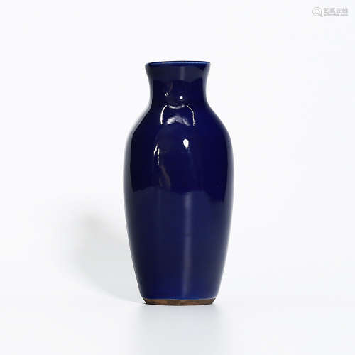 A Blue Glazed Plum Vase