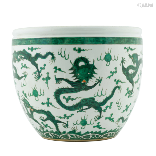 MING FAMILLE VERTE DRAGON JAR