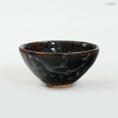 Ji Zhou Kiln Bowl in Transmuted Black Glaze