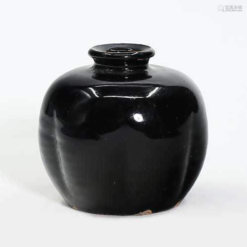 Ci Zhou Kiln Black Glazed Pumpkin Bottle.