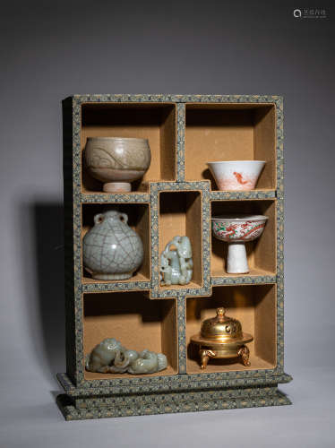 Important Manchu Style Chinese Antique Porcelain & Jade