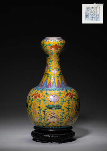 19th Chinese Antique Enamel Porcelain Vase