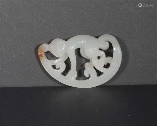 A Carved White Jade Pendant Qing Dynasty