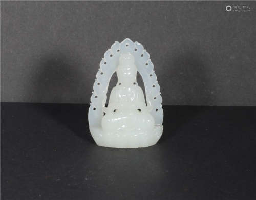 A Carved White Jade Pendant Qing Dynasty