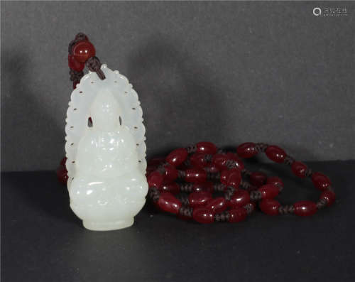 A Carved White Jade Pendant Qing Dynasty