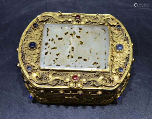 A White Jade Inlaid Silver Gilt Box Qing Dynasty