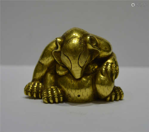 A Bronze Gilt Bear Han Dynasty