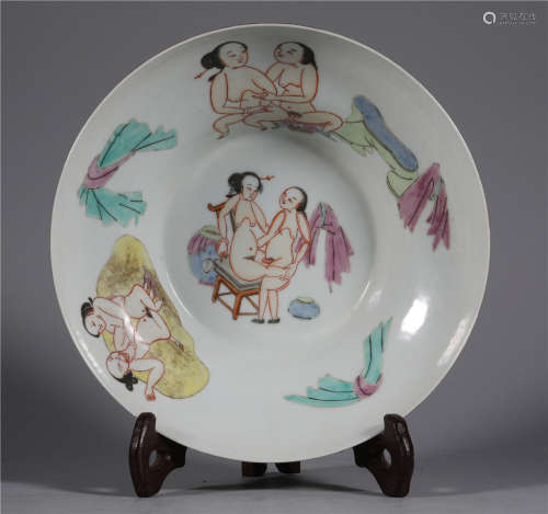 A Famille Rose Plate 19th Century