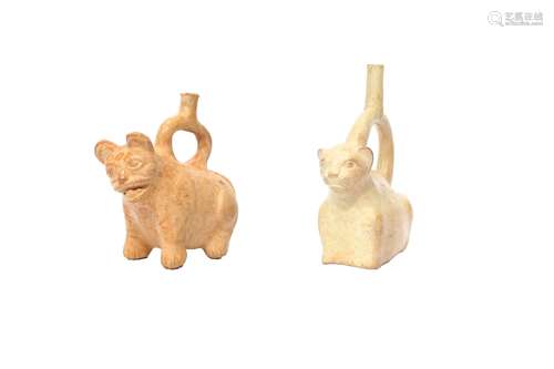 Lote de dos recipientes de terracota con forma de leones