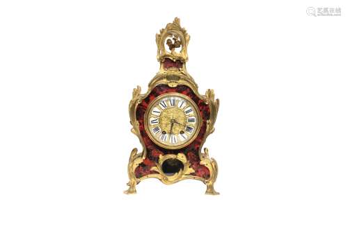 Reloj de mesa, estilo Luis XIV, con decoración tipo Boullé
