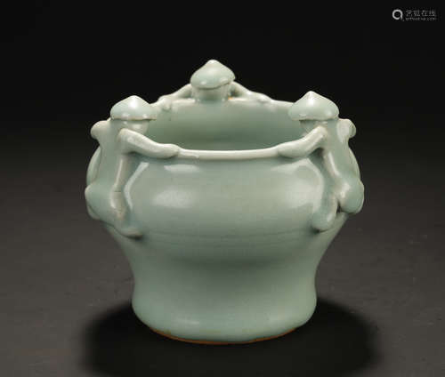 Celadon Waterpot