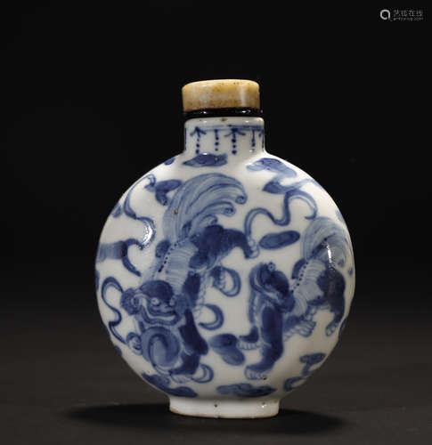 Qing Kuang Hsu, Blue And White Snuff Bottle