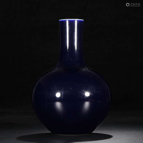Powder Blue Tian Qiu Vase