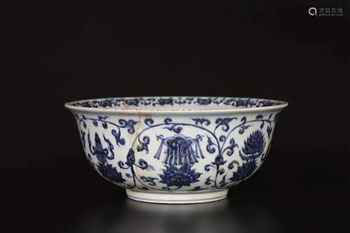 Ming,Blue and white flower bowl