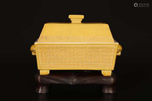 Qianlong,Yellow glaze double ear stove