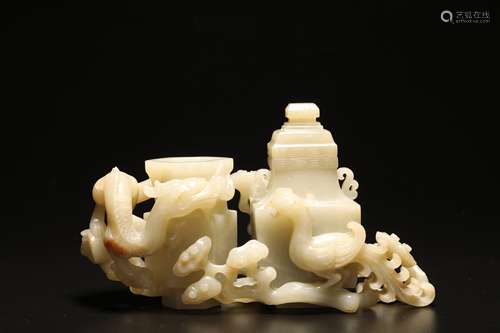 Qing,Hotan jade dragon and phoenix bottle