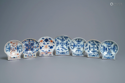 Seven Chinese blue and white and Imari-style