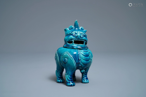 A Chinese monochrome turquoise-glazed 'luduan' ce…