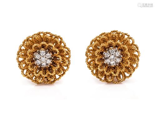 YELLOW GOLD AND DIAMOND EARCLIPS