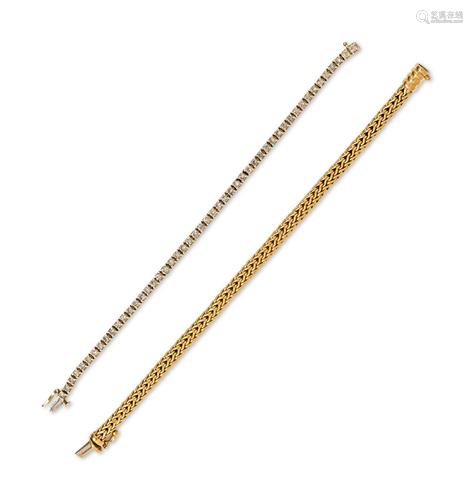 COLLECTION OF YELLOW GOLD BRACELETS