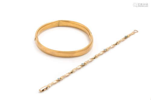 COLLECTION OF YELLOW GOLD BRACELETS