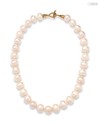 CULTURED SOUTH SEA PEARL NECKLACE