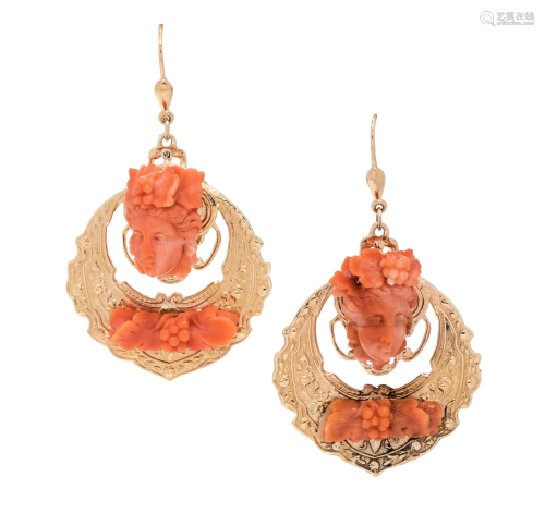 YELLOW GOLD AND CORAL EARRINGS