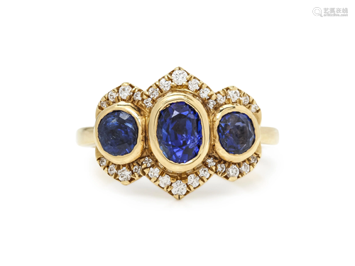 SAPPHIRE AND DIAMOND RING