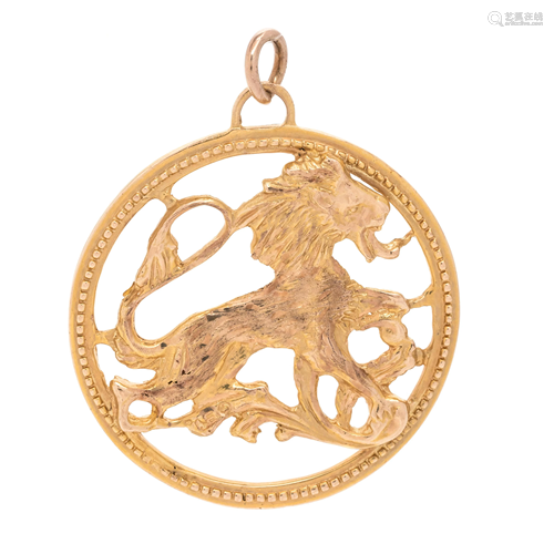 YELLOW GOLD LION PENDANT