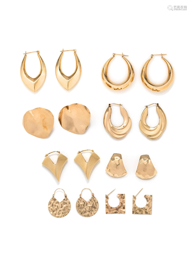 COLLECTION OF YELLOW GOLD EARRINGS