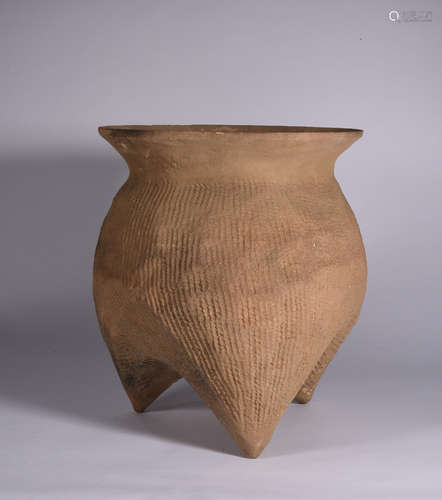 A Han Dynasty Grey Pottery Jar